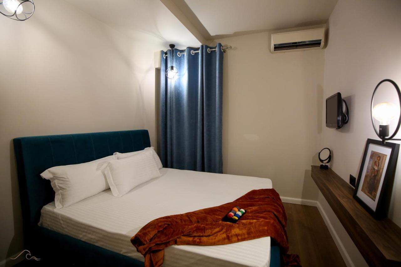 Hotel Libertas Vlore Exterior photo