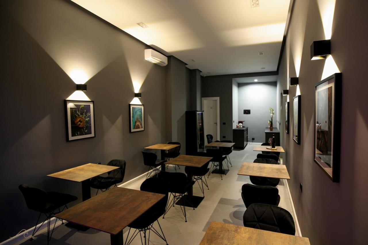Hotel Libertas Vlore Exterior photo