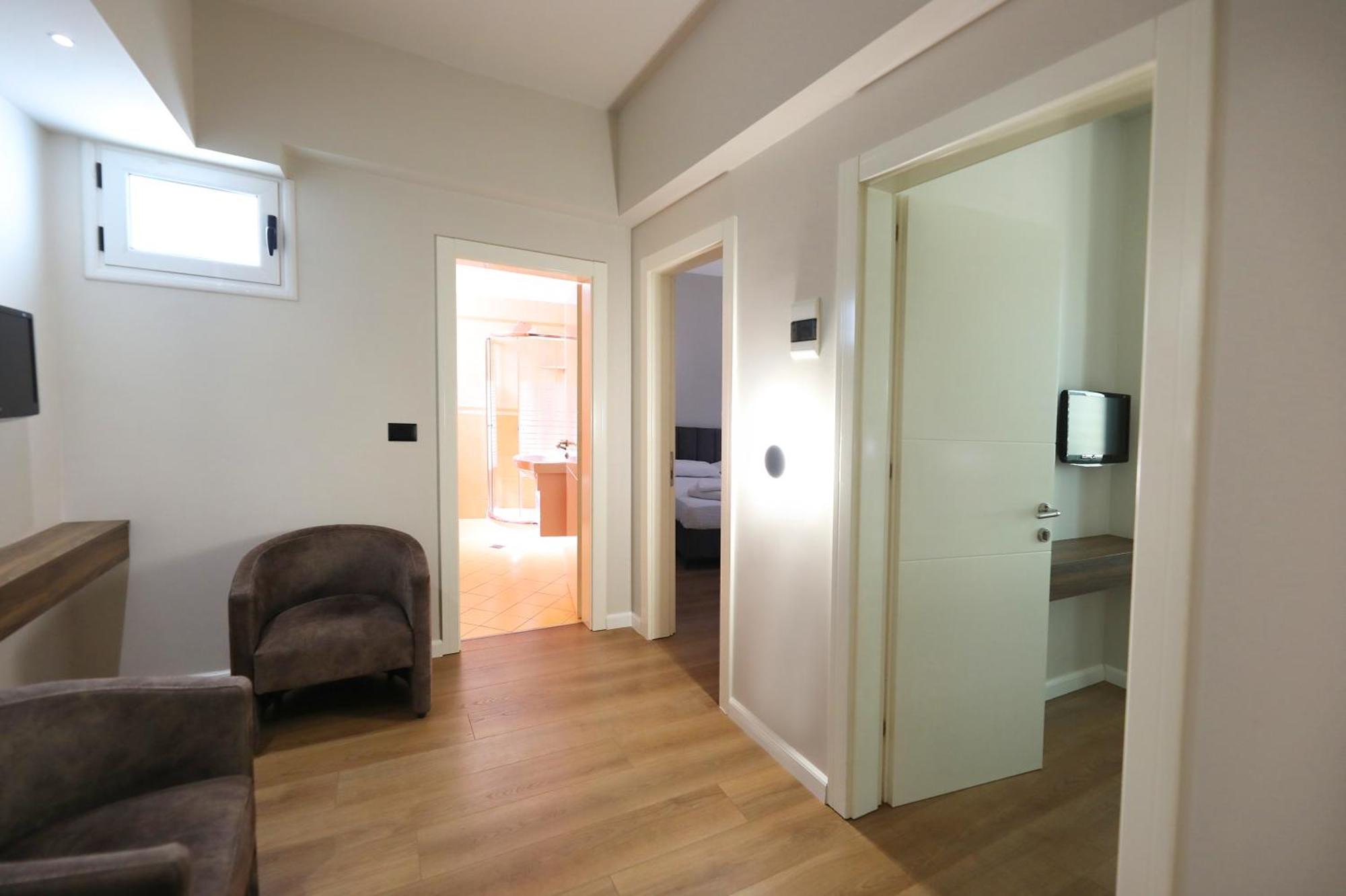 Hotel Libertas Vlore Exterior photo