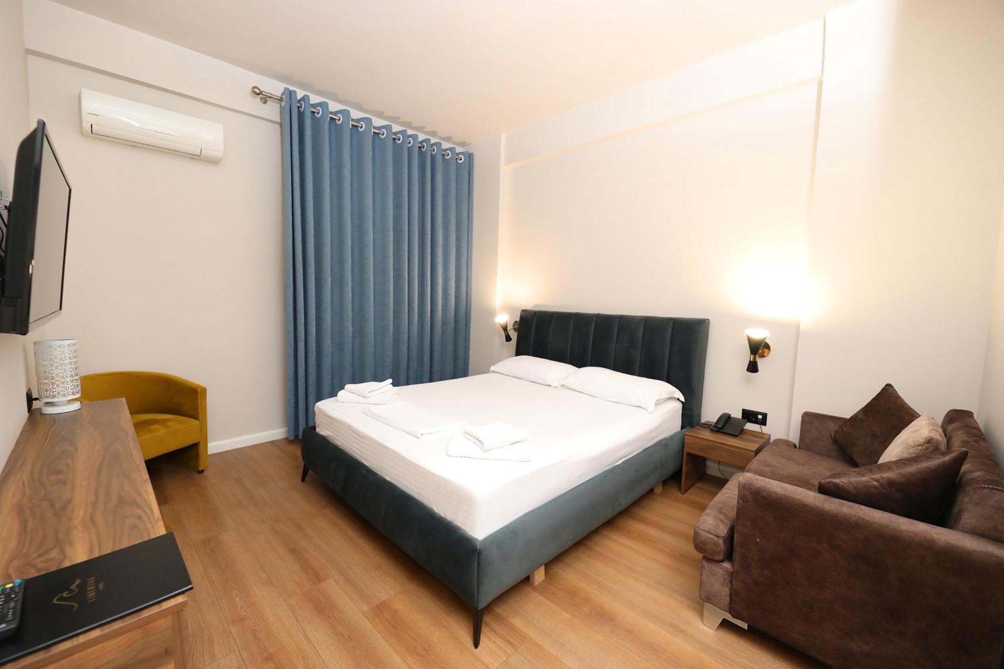 Hotel Libertas Vlore Exterior photo